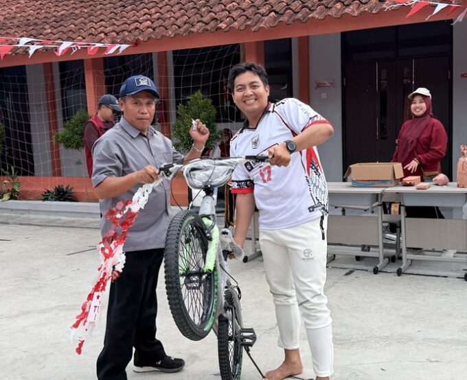Gerak Jalan Santai Semarakkan HUT ke-81 RI di SRT 41 Tasikmalaya